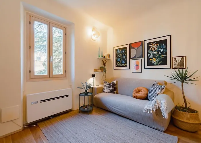 Your Authentic Experience * Florencie